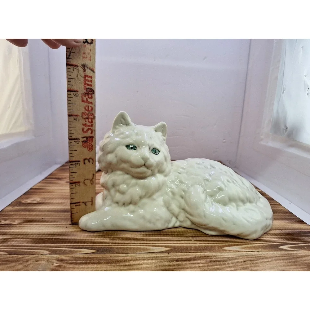 Vintage White Ceramic Fluffy Persian Kitten Figurine Blue Eyes Cute Signed MR 85